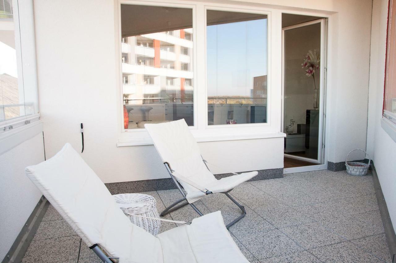 Prostorny 3 Pokojovy Apartman S Dvema Terasami Πράγα Εξωτερικό φωτογραφία